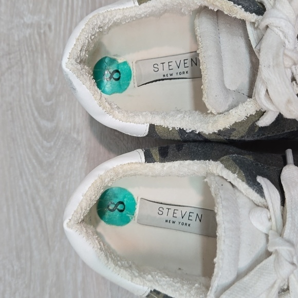 Steven NY Women Reeves Stars Camo sneakers shoes sz 8M - Picture 4 of 11